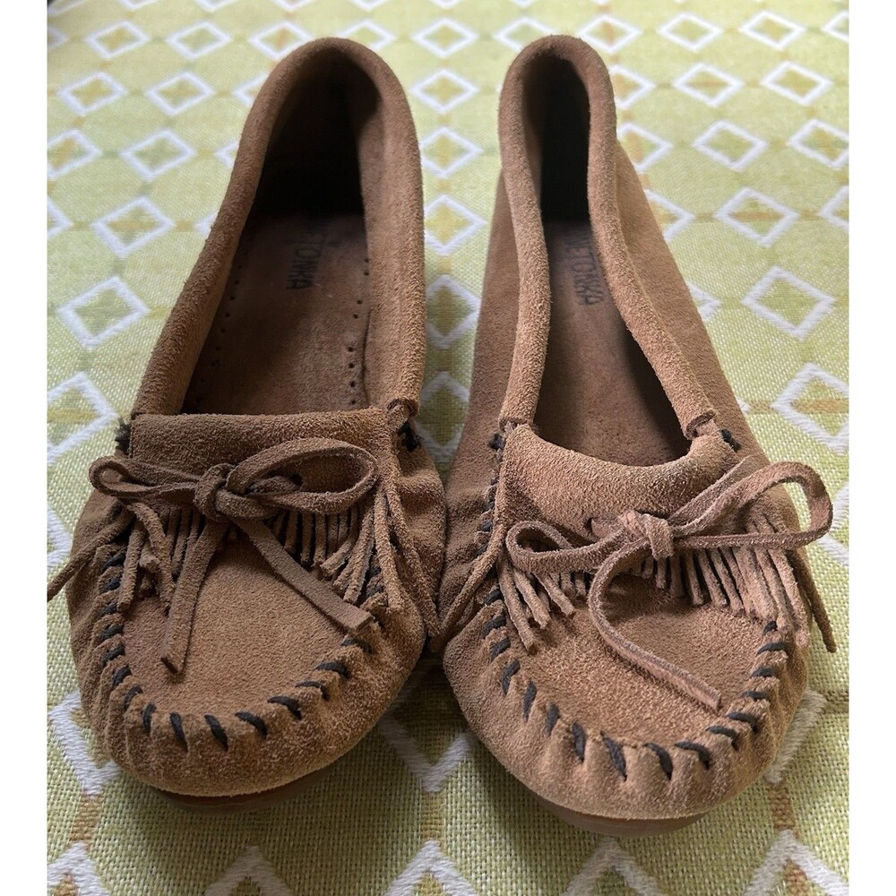 Minnetonka Kilty Suede Moccasins Women’s Size 10 Dusty Brown Boho Earthy Cozy